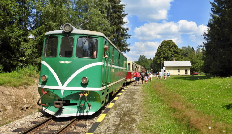 Soud zakázal firmě JHMD nakládat s majetkem, o tratě má zájem Swietelsky Rail