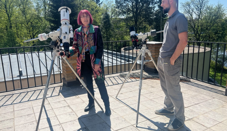 Hvězdárna má nový dalekohled na pozorování slunce.