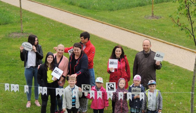 Na půdě Jihočeské univerzity se koná tradiční piknik na podporu pěstitelů ve světě