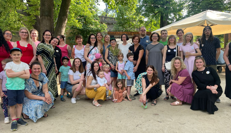 Blíží se Mezinárodní týden rovnosti tváří. Letošním heslem je Nebudeme se skrývat