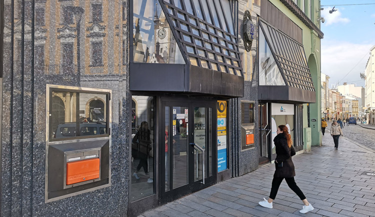 Pošta neustoupila, v kraji zruší dvacet poboček. V Prostějově zůstává Plumlovská, skončí však Čechovice