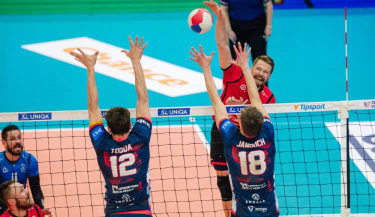 size4-1683175987906-2-jihostroj-konci-sezonu-se-stribrem-lvi-znovu-vyhrali