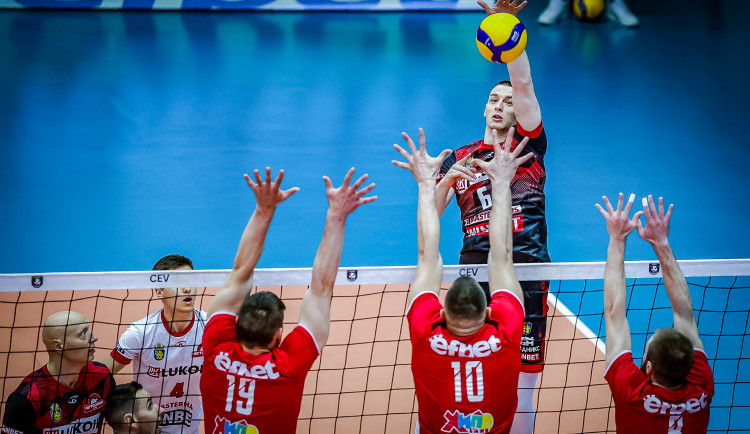 Jihostroj je klub, kde se můžu v kariéře posunout, těší se Balabanov.