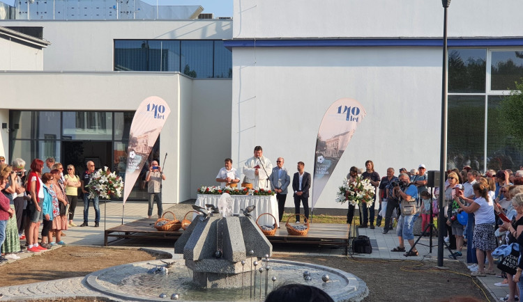 349614205_264118316133624_1663259790771991677_n