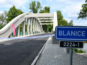 Ve Vodňanech otevřeli opravený most přes Blanici, silnice je širší