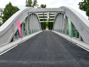 Ve Vodňanech otevřeli opravený most přes Blanici, silnice je širší