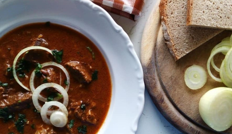 Přijďte na Mysliveckou Loučej u městysu Křemže