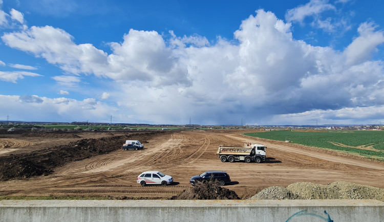 Soud zamítl žalobu na poslední úsek D1 u Přerova. Stavba netrpělivě očekávané dálnice může pokračovat