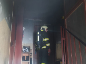 Požár zničil byt v Blatné. Škoda jde do milionů
