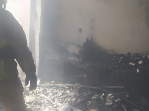 Požár zničil byt v Blatné. Škoda jde do milionů