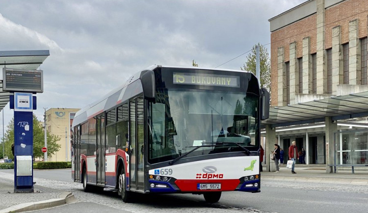 Dělníci budou o víkendu opravovat vozovku na Masarykově třídě. Místo tramvají budou jezdit autobusy
