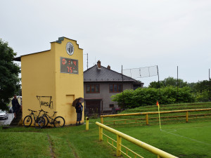 Převlékání v hostinci, stěhování i druhá liga. Lokomotiva oslavila 100. výročí