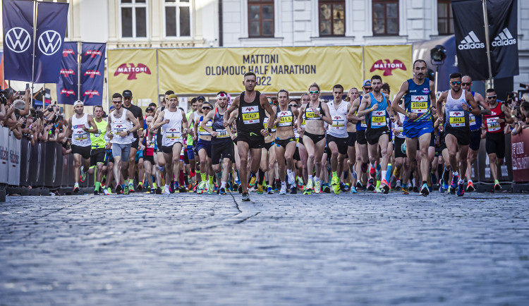 Olomouc dnes ovládne půlmaraton. Přinese omezení v MHD a rovněž uzavřené ulice