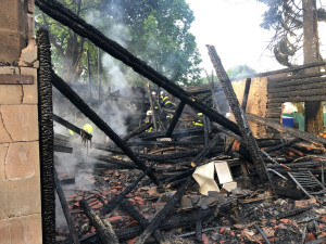Požár kompletně zničil stodolu na Táborsku. Zasáhl i obytný dům
