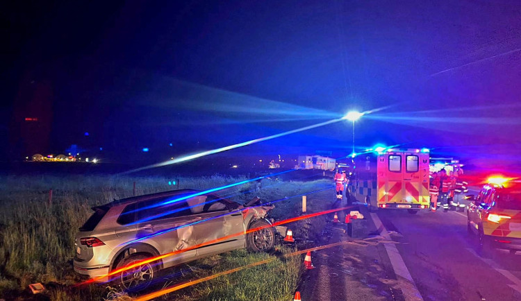 U Dolního Dvořiště v srazila dvě auta. Zraněno je šest lidí