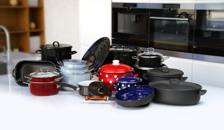 Snadné umývání i dlouhá životnost. Smaltované nádobí nabízí řadu výhod.