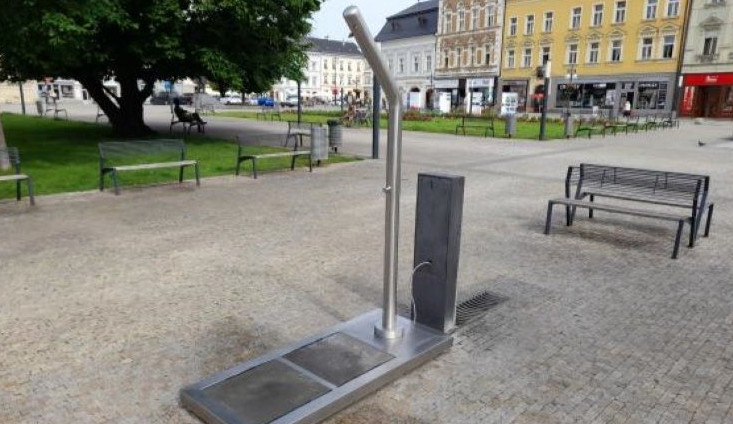 Na náměstí v Prostějově opět fungují mlžítka. Meteorologové předpovídají vedra a bouřky s kroupami