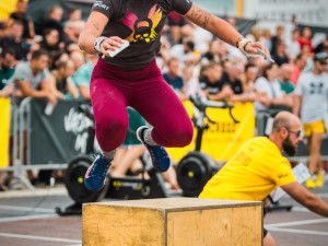 Unikátní závod kombinující tradiční běh a workouty Bcross run je už tento víkend