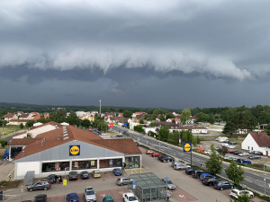 Tak to dnes odpoledne vypadlo v Blatné. Foto: Iveta Myslivcová