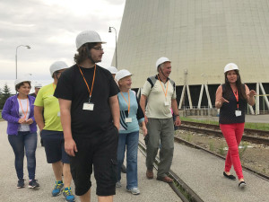 Veřejnost bude moci o prádzninách navštívit areál Jaderné elektrárny Temelín. ČEZ připravil h ned 35 terminu