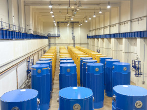 Návštěvníci se podívaní například do skladu použitého paliva