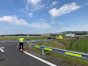 Tragická nehoda na jihu Čech. Auto se srazilo s motorkou