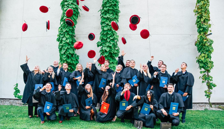 Stále máte šanci přihlásit se na VŠTE v Českých Budějovicích