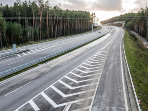 Na vybraných dálnicích až 150 km/h, některé pokuty se zvýší