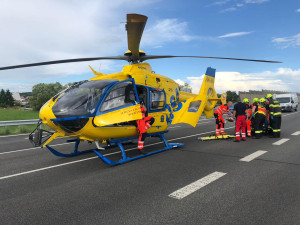 Nehodu na obchvatu Chýnova nejspíš zavinila řidička, která nedala přednost