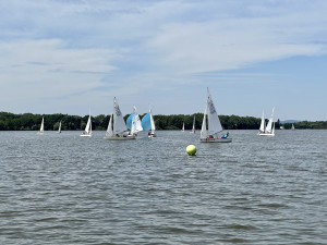 Mistrovství České republiky v lodní třídě Pirát ovládla českobudějovická posádka Sivých