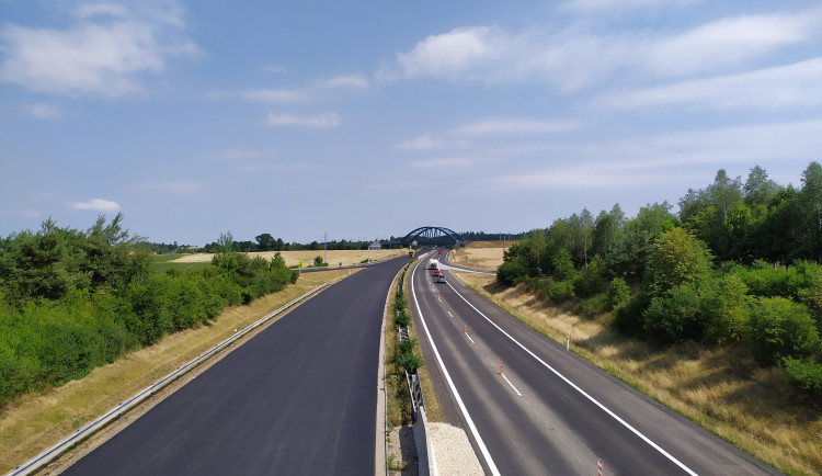 Opravovaná D3 za Táborem bude od pátku opět průjezdná bez větších omezení