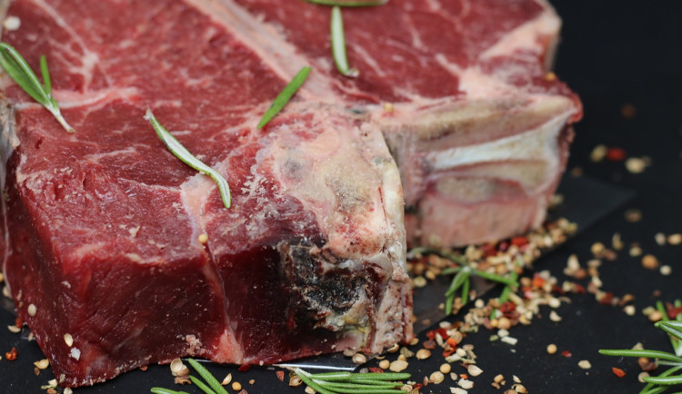 Grilujte jako profíci. Jak na perfektně připravené maso, rybu nebo zeleninu?