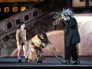 Jedinečná taneční premiéra Jihočeského divadla se uskuteční na Otáčivém hledišti v expresionistickém duchu