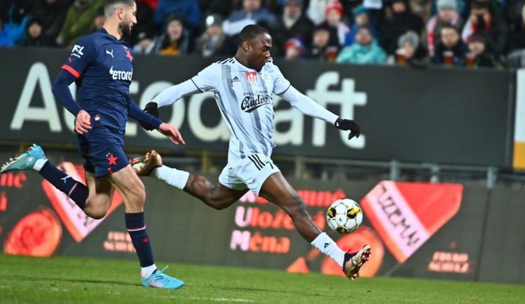 Dynamo v prvním domácím utkání proti Slavii neuspělo.