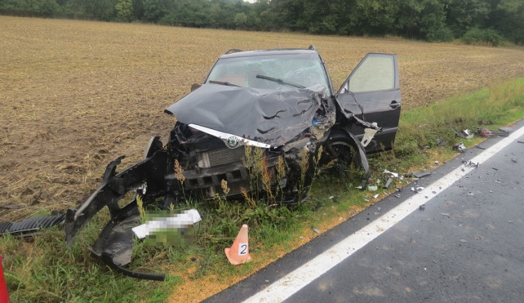 Čtyři zranění u Štěpánova. Mladá řidička nezvládla fabii a srazila se s protijedoucím vozem