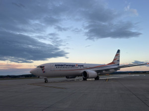 Přílet Boeingu 737 na budějcké letiště sledovaly stovky lidí. Do Antalye odletěli první cestující z jihu Čech