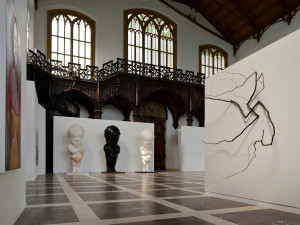 Fenomén divnosti se představuje v multimediálním výstavním projektu Strange Things na Hluboké. Foto: Ondřej Polák