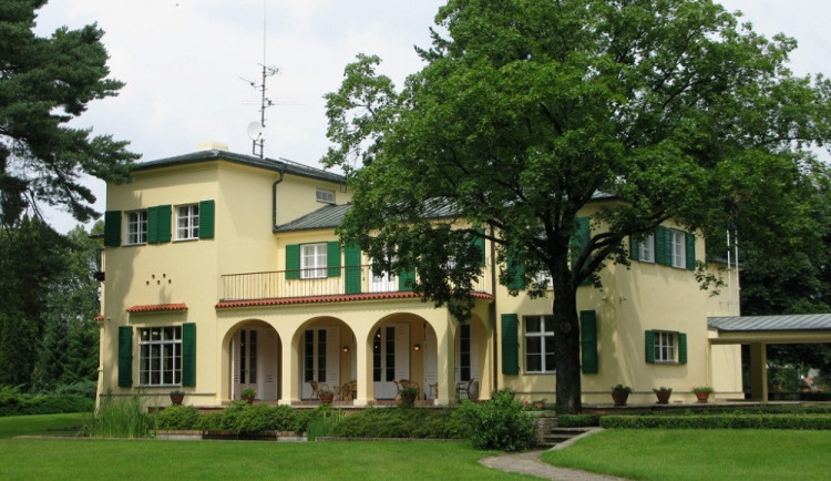 Větší otevření Benešovy vily pro veřejnost premiér Fiala vítá