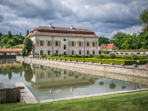 Divadelní léto na zámku Kratochvíle přilákalo rekordních 2500 diváků