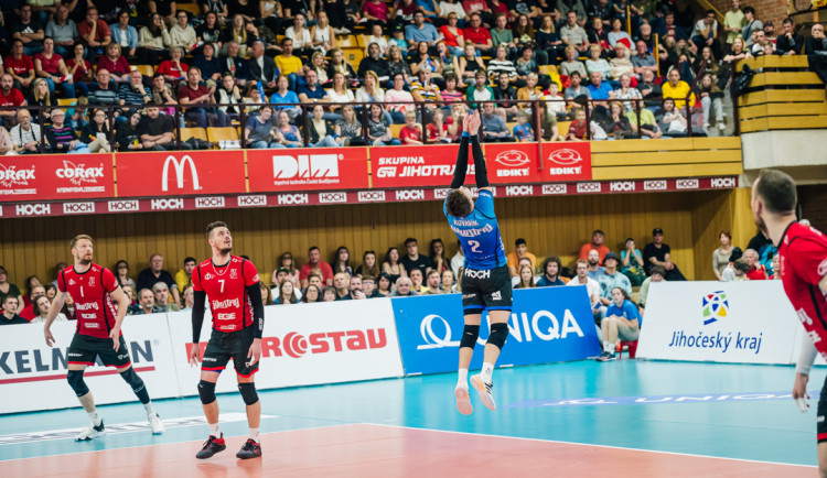 dan.kubat14@gmail.com +420774407608