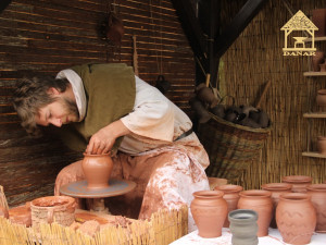 Rock fest i historie: Jihočeské muzeum zve na Trocnovské slavnost. zdroj - Historická řemesla Danar