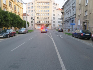 Řidič před policisty naboural do značky, pak nadýchal přes 3,5 promile