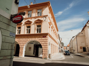 Coworking dorazil do Českých Budějovic. VŠTE v něm nabízí sdílené pracovní prostory i vzdělávací aktivity