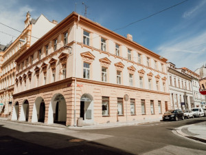 Coworking dorazil do Českých Budějovic. VŠTE v něm nabízí sdílené pracovní prostory i vzdělávací aktivity