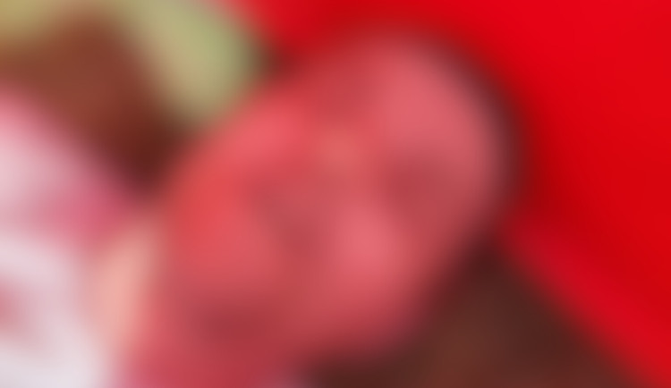 Policie pátá po totožnosti muže, kterého našli na břehu Vltavy