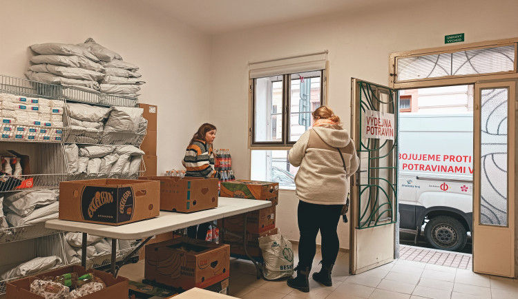 Šéf potravinových bank: Poptávka po pomoci v regionech vzrostla až o 30 procent