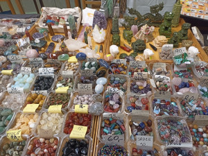 Výstava minerálů, šperků a esoteriky se koná na výstavišti v Českých Budějovicích