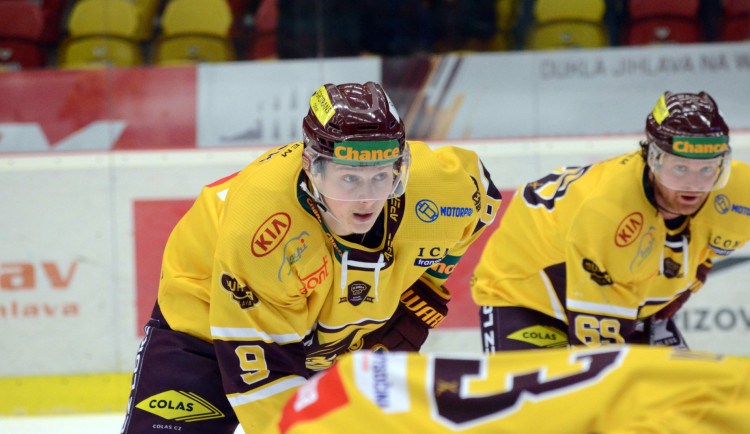 Dukla poprvé ztratila, ze šlágru kola bere po přestřelce se Vsetínem bod za prohru v prodloužení