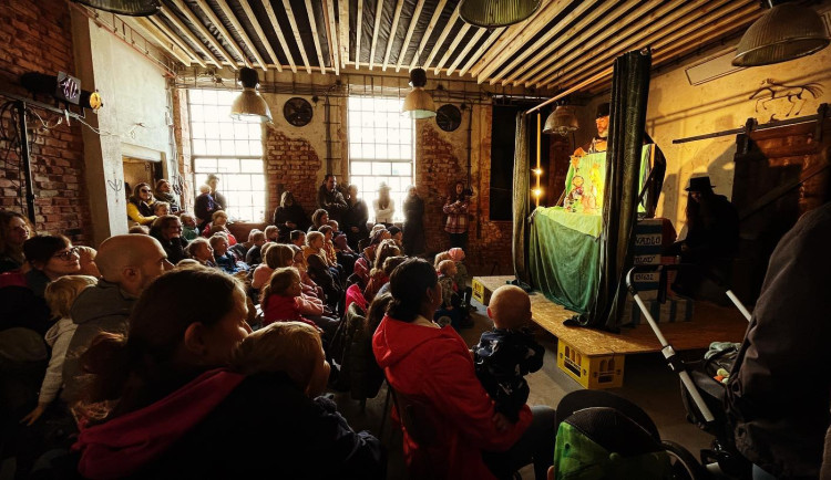 KULTURNÍ TIPY: Začíná Den architektury. V Žižkárně budou farmářské trhy, na Sokoláku western