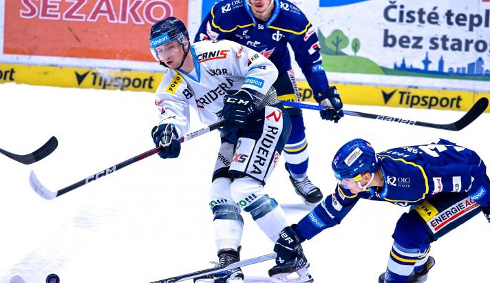 Další domácí vítězství. Motor otočil skóre ve třetí třetině